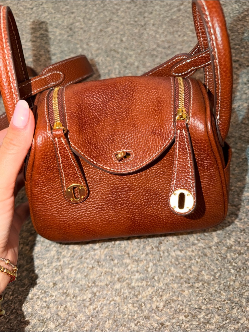 Verano Hill Maris Mini Shoulder Bag with Gold-Tone Turn-Lock - Picture 7 of 8